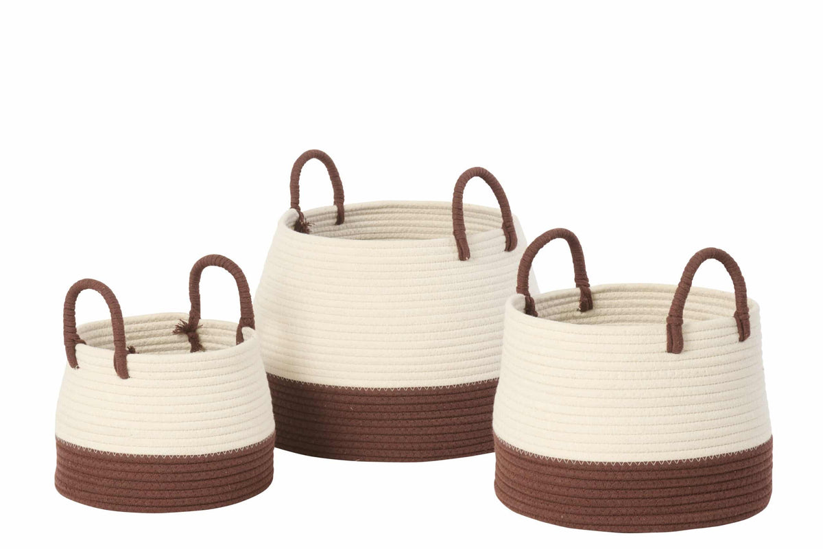 Ronda, cesta con flores